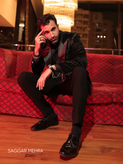 Gurfateh Pirzada in my black textured velvet coat. This look is all about creating a dark, romantic mood, with the rich velvet and satin lapels adding depth and luxury.