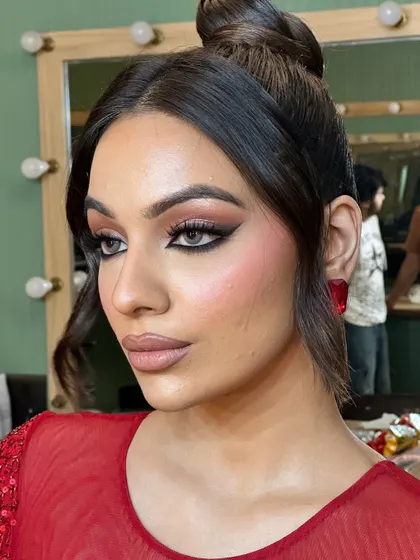 A different angle of this unfiltered glam. The winged liner is sharp and precise, opening up the eyes beautifully for an evening event.