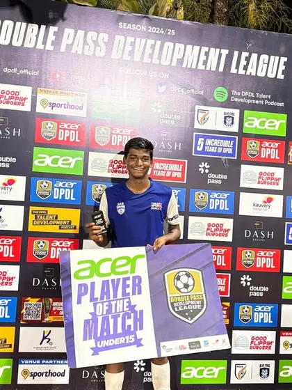 Our U15 player receives the Player of the Match award in the DPDL, recognizing his exceptional contribution to the team's success.