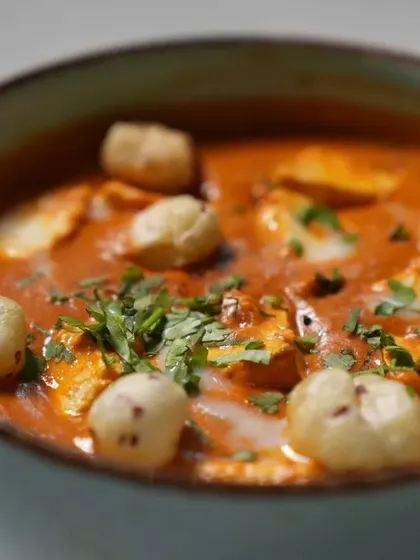 Bringing the flavours of India to your plate with Paneer Makhana Masala. Creamy, rich, and bursting with spices, this is comfort food at its finest.