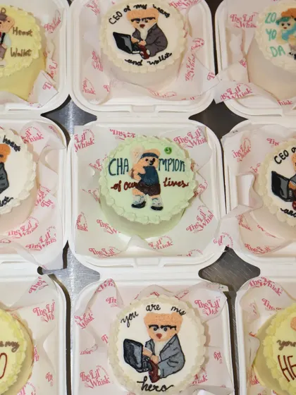 Our limited edition teddy bear lunchbox cakes for Father's Day. We created a whole series of cute, customizable designs to celebrate every kind of dad.