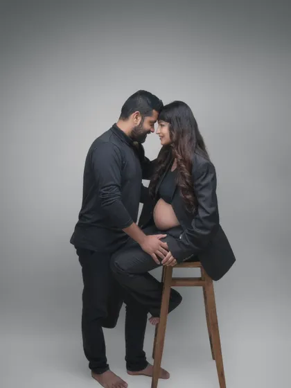 In this shot, we captured a quiet moment of togetherness. Every glance and touch tells its own story, letting their natural bond shine.