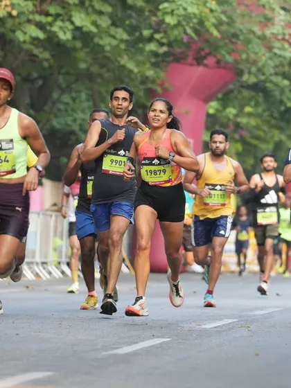 Surrounded by other runners at the TCSW10K. The energy of a big city race is electric.