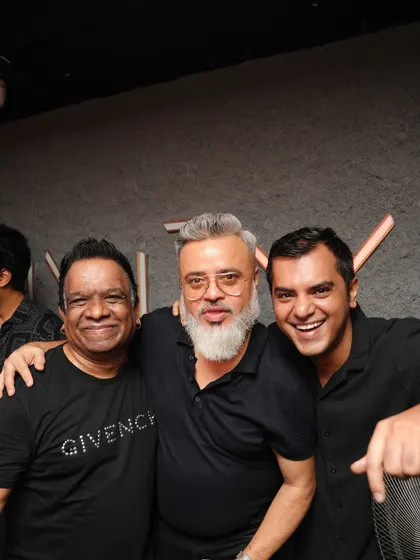 A great photo with some of the key people who make these events happen.