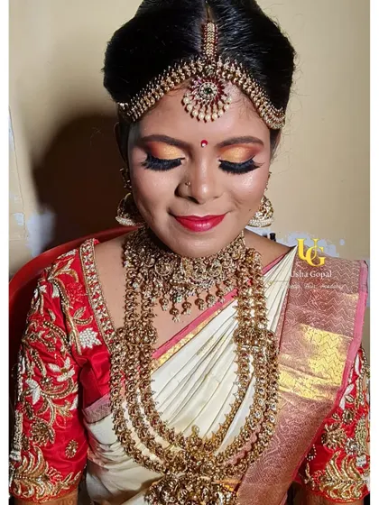 My signature muhurtham makeover. I'll teach you how to layer antique gold jewelry and create a makeup look with warm, fiery eyes and a flawless base that makes you look like a diva.