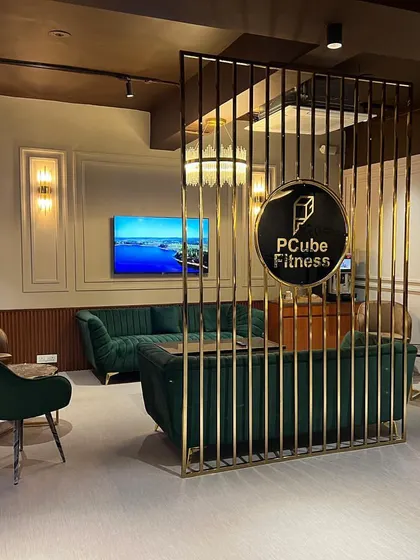 This isn't just a gym, it's your club. Relax and recharge in our exclusive client lounge before or after your workout. We've created a premium space for you to feel comfortable and motivated.