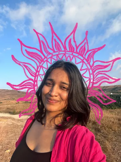 A selfie with a sun doodle crown. A simple way to make a photo feel bright and happy.