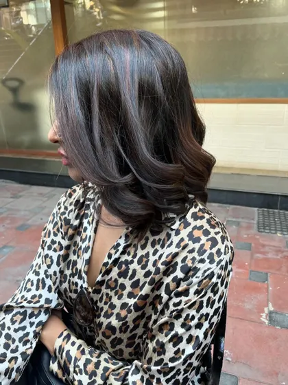 The highlights are blended seamlessly for a low-maintenance look.