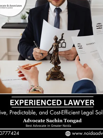 As an experienced lawyer, I provide effective, predictable, and cost-efficient legal solutions. This image shows a client consultation, where we begin strategizing for your case.