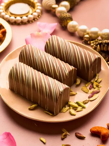 My Pistachio Kunafa Chocolate bars, a viral sensation from Dubai that I brought to my Diwali menu. It's a crunchy, creamy, and nutty delight.