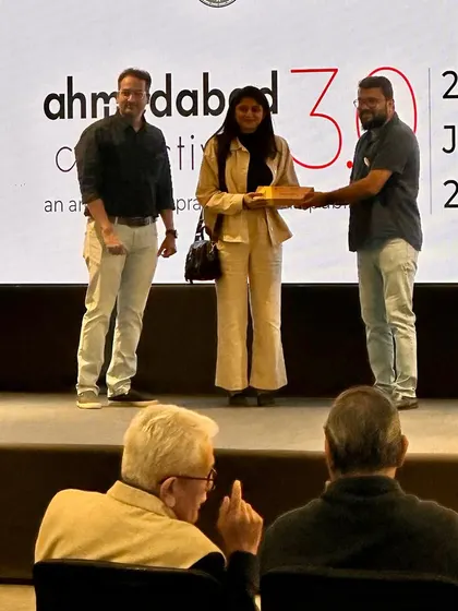 **People of Compartment S4: Krishna Parikh:** Krishna receiving an award, recognizing her contribution to the field and our practice.