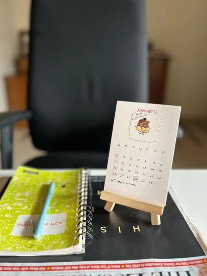 The perfect little companion for your study table, placed next to a notebook and pen.