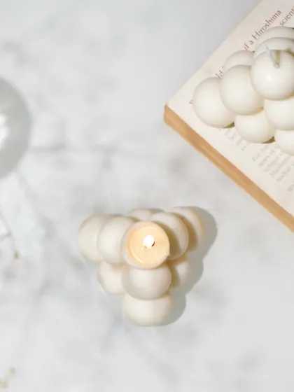 Christmas is almost here, and our bubble candles make a great gift for anyone who loves modern decor.