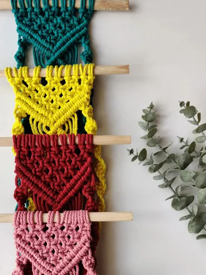 A behind-the-scenes look at photographing my colorful plant hangers.