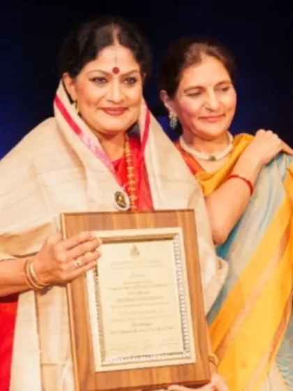 Receiving the Nritya Choodamani award from Smt. Preetha Reddy, Vice Chairperson of Apollo Hospitals. It was an honour to be felicitated by such an accomplished leader.