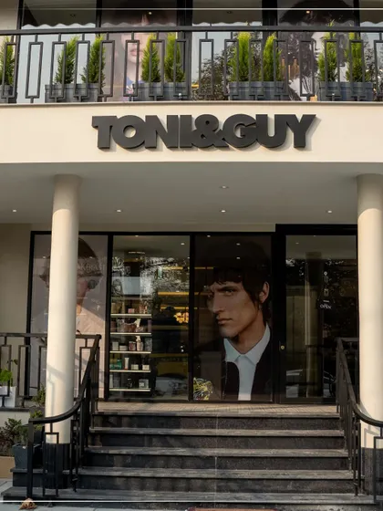 Welcome to Toni&Guy Srinagar. Our newest gateway to transformative aesthetics, bringing our signature style and expertise to the heart of the city.