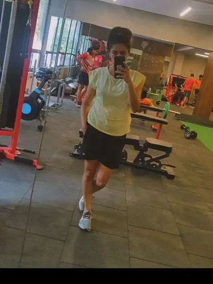 A quick gym selfie. Staying consistent with my own workouts is a non-negotiable part of my life.