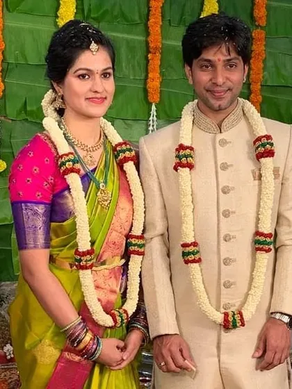 Hithesh and Nirmitha during their wedding celebrations. I work closely with families from Bengaluru, Mysuru, Mandya, and Hassan to find such perfect matches.