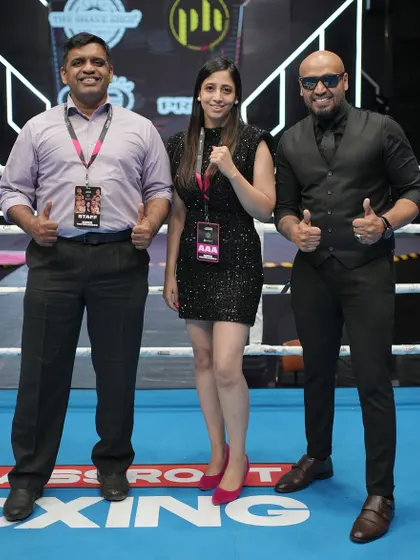 A shout out to our live commentators, whose energy and insights make every bout more electric.