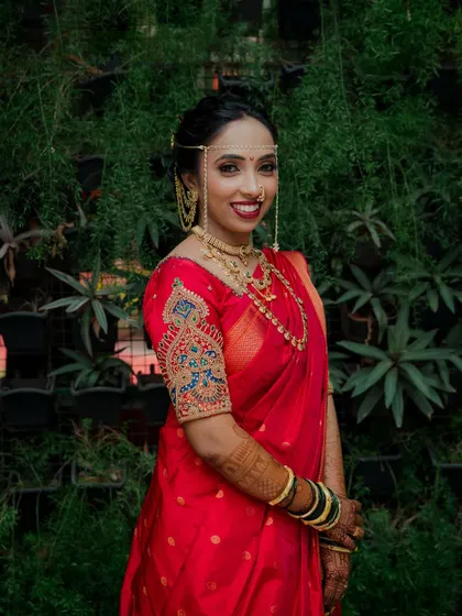I believe every bride deserves to feel beautiful. This collection features more of the stunning bridal portraits I've had the pleasure of taking.