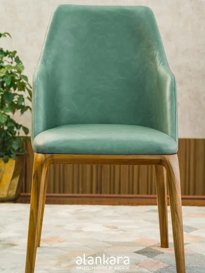 Further views of our diverse dining tables and chairs, including different styles, materials, and close-ups that emphasize the quality of our work.