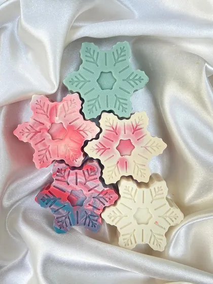 Let it snow! These delicate snowflake soaps come in a variety of colors and are perfect for a winter-themed bathroom or as small gifts.