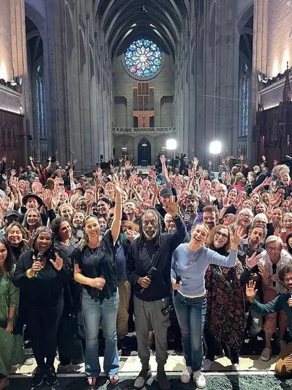 My heart is so full looking at this. This is our massive, beautiful family from the Circle Songs School at Grace Cathedral. Hundreds of voices from all over the world, coming together to create something truly special. This is what community in music feels like.