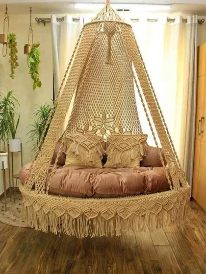 A high-quality swing in a natural color with matching macrame cushions. We can make any design and color of your choice.
