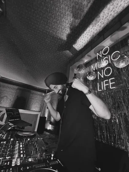 No music, no life. This picture captures the essence of my passion. Music is everything.