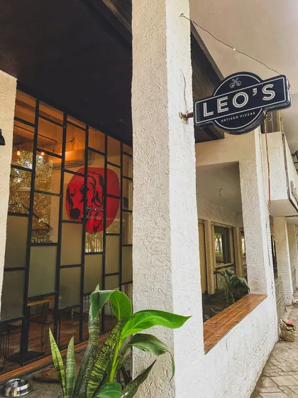 A glimpse of our Vasant Vihar outlet from the outside. Come on in!