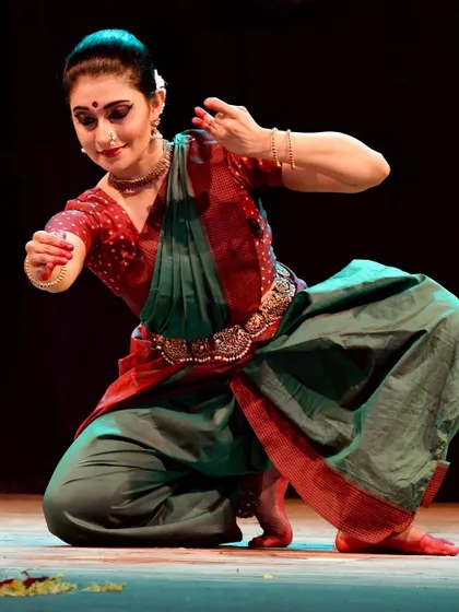A kneeling pose from Kanhopatra, full of grace and storytelling.