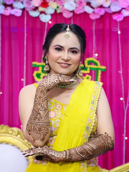 A beautiful portrait of the bride.