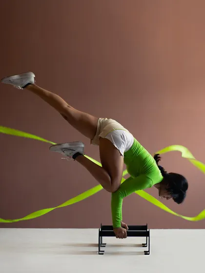 A dynamic shot from a fitness campaign produced in my studio. The focus was on capturing strength, movement, and the clean aesthetic of the brand.