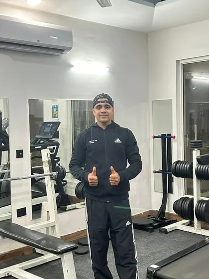 Another thumbs up.