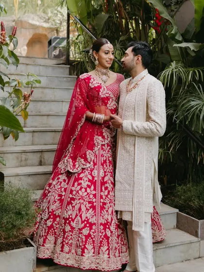 Another beautiful couple shot at their picturesque wedding venue. I always work with my brides to ensure their look complements the overall theme and location of their wedding.