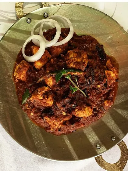 Savour the spice-infused delight of my Chicken Tava, a classic non-vegetarian starter that's full of bold flavours.
