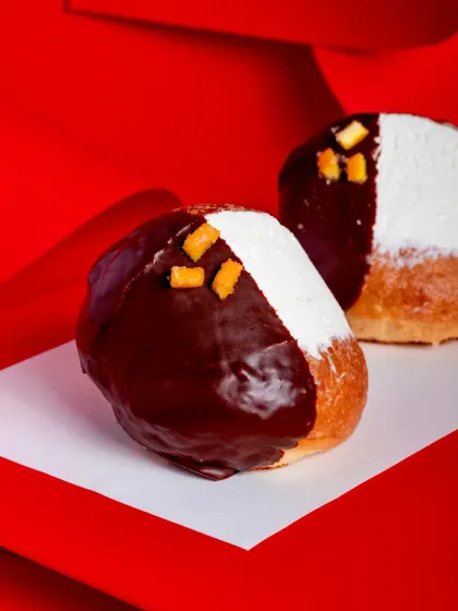 My Dark Chocolate Orange Maritozzo gets a festive makeover for the holidays. The combination of dark chocolate and orange is a classic Christmas flavour.