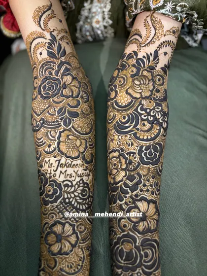 A special message for the bride's transition: 'From Ms. Jakdeera to Mrs. Yusuf'.