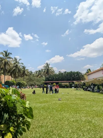 We choose resort partners with beautiful, spacious lawns perfect for outdoor activities. This allows teams to break out of the conference room and engage in a refreshing, open-air environment.