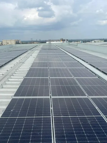 A view of the newly commissioned 998.8 kWp rooftop solar plant for Biological E. Limited, a leading pharmaceutical company in Hyderabad. This project symbolizes the trust and expertise we bring to the healthcare industry.
