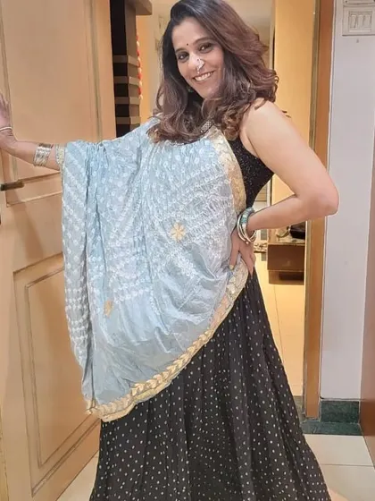A final picture from my Navratri recap. This festival is a huge part of my dance calendar, filled with workshops, performances, and immense joy.