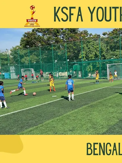 Action from the U-9 game, where our players learn the fundamentals of competitive football.