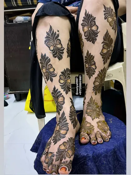 I love how this bow-themed leg design turned out. It's playful, modern, and completely unique.