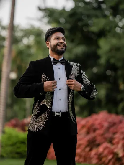 A stylish reception look. We love capturing the glamour and fun of the evening party, from the designer outfits to the happy, candid interactions.