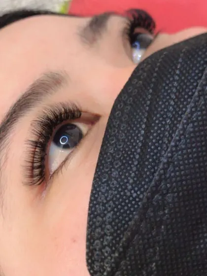 A soft volume set from a different angle. Notice the beautiful curl and how it opens up the eye.