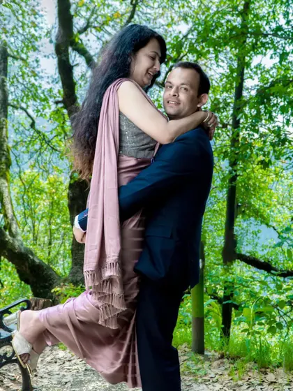A fun and playful lift! I always encourage couples to have fun during their pre-wedding shoot to capture their genuine dynamic and create joyful memories.