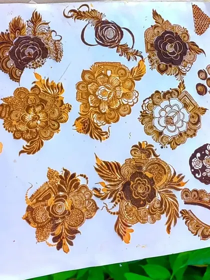 A full page of different floral motifs I've practiced. So many options to choose from!