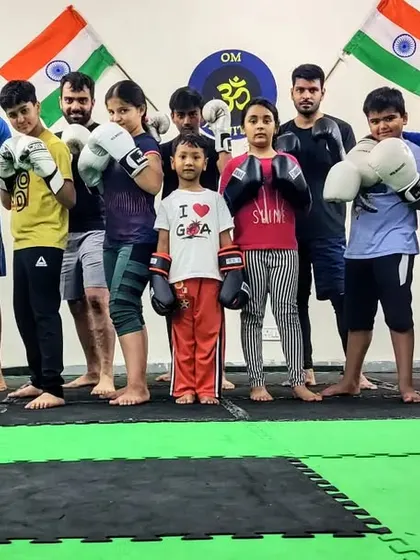 A group photo from our Sunday session. You can see the mix of ages and the positive energy that defines our academy. Everyone is welcome here.