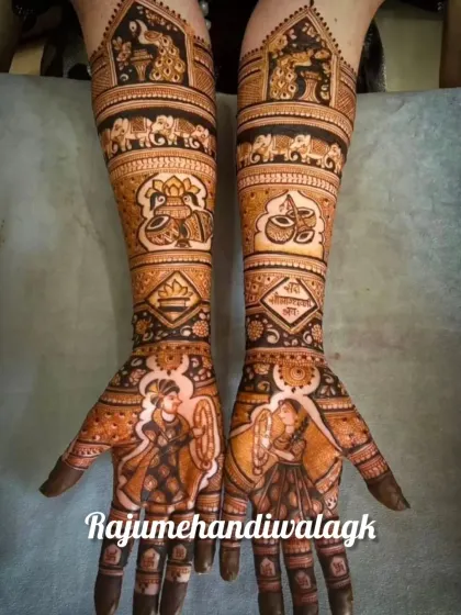A classic depiction of a royal couple on the palms, with traditional symbols like the kalash and auspicious mantras on the arms.