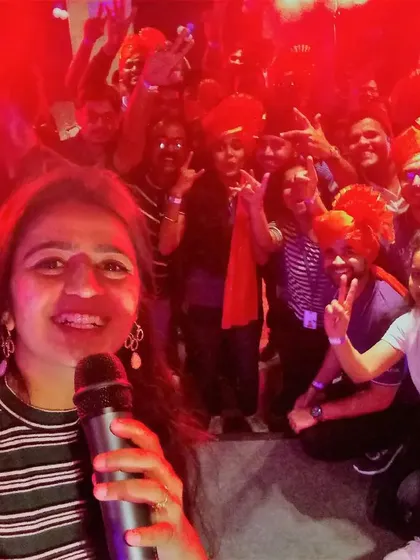 A selfie with the crowd at the Dell corporate show. I love getting right into the audience to interact, create personal connections, and make sure the energy is felt in every corner of the room.